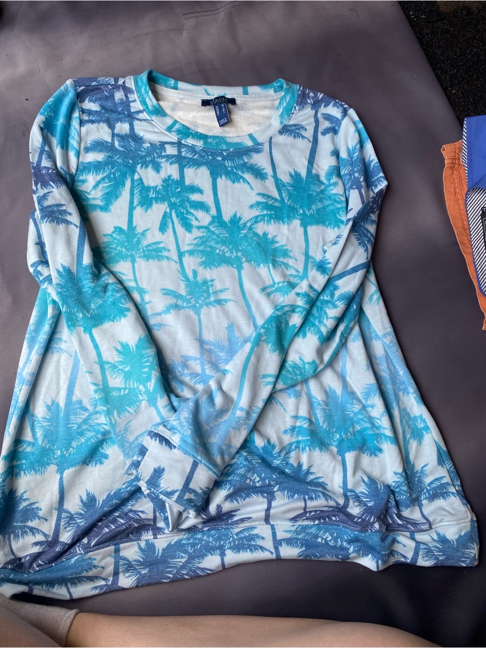 Coastal Palm Print Long-Sleeve Top - Blue